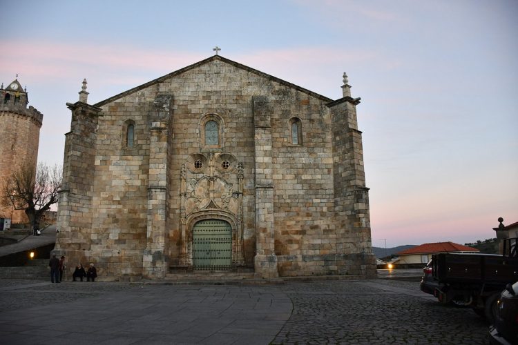 igrea matriz freixo espada cinta